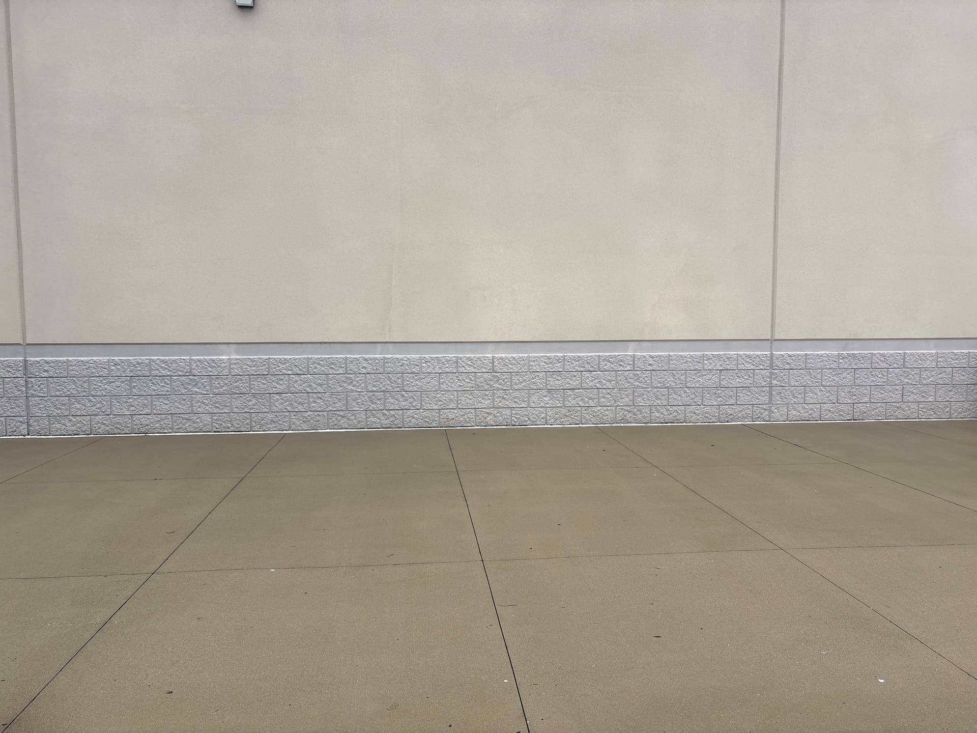 Gallery photos for Brown's Pressure Washing Shines at Local Retail Store: Image #1